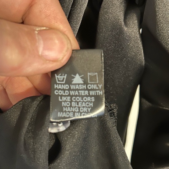 Vici | Classic Black Garment | Size Small - Picture 6 of 7